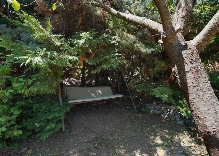 Garden House * Elani